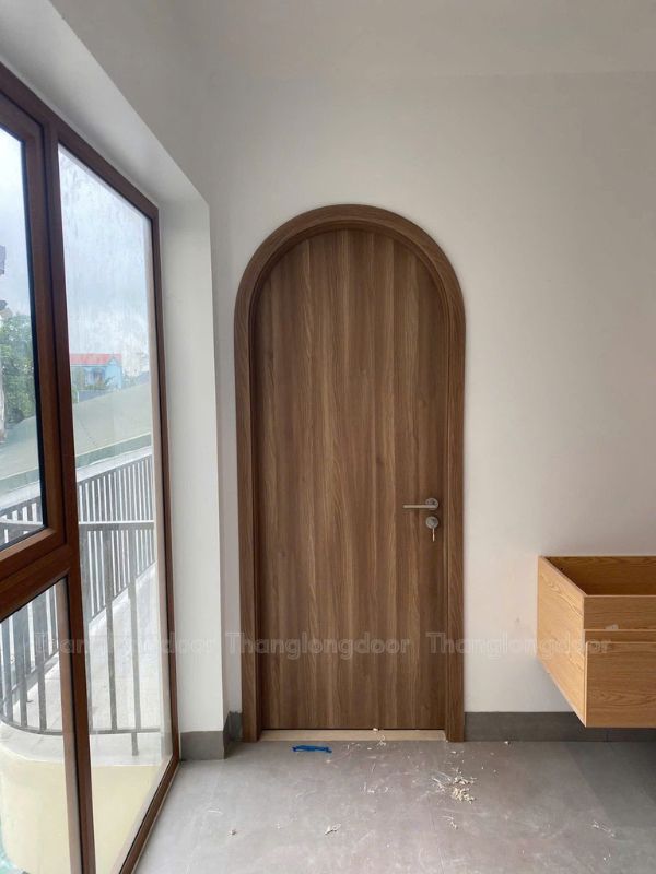 cửa vòm gỗ nhựa composite