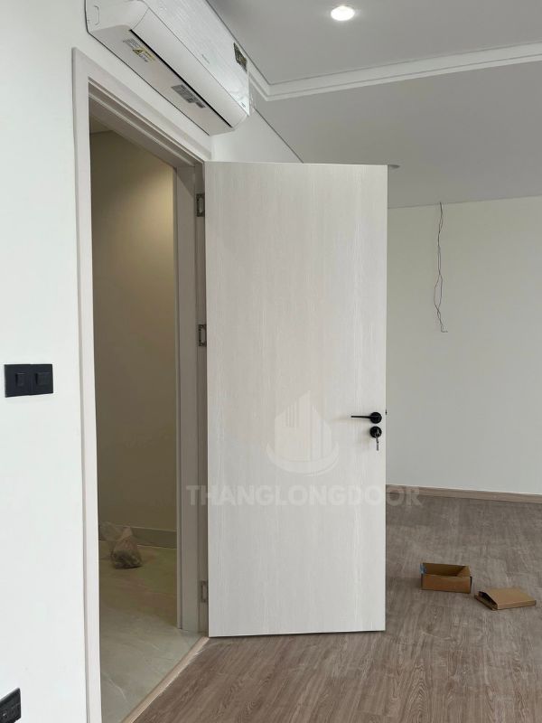 cửa nhựa composite màu trắng be